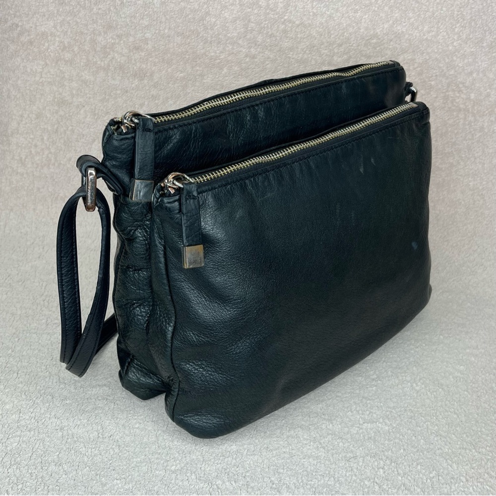 Vintage Margot Leather Convertible Crossbody/Shoulder Bag Purse Black 2 Pockets - Picture 3 of 12